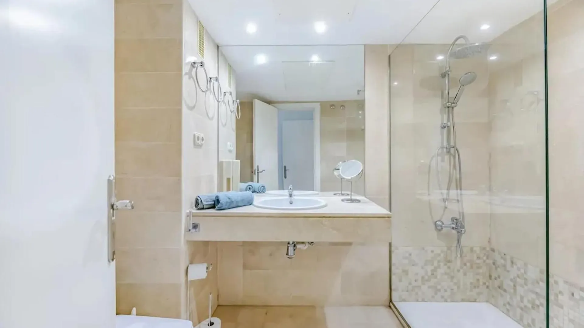 Modern Apartment In Marbella With Shared Pool 0*,  スペイン