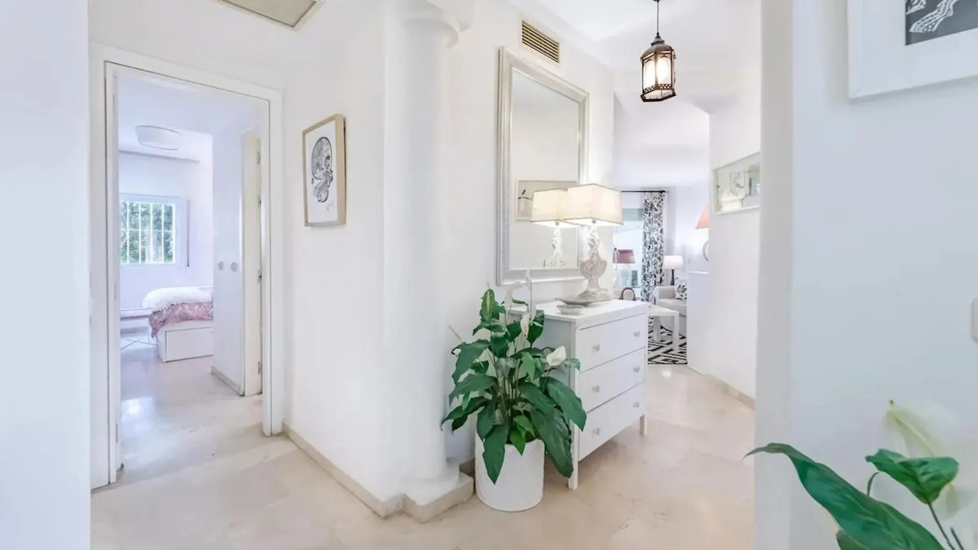 Modern Apartment In Marbella With Shared Pool スペイン