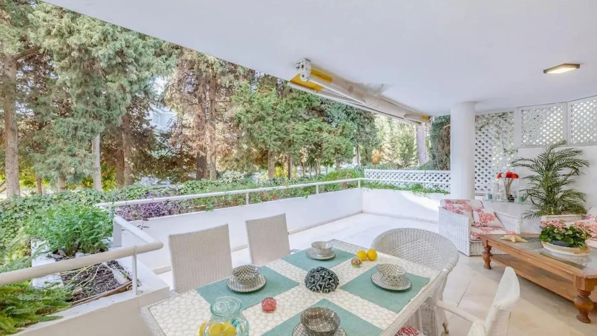 Modern Apartment In Marbella With Shared Pool
